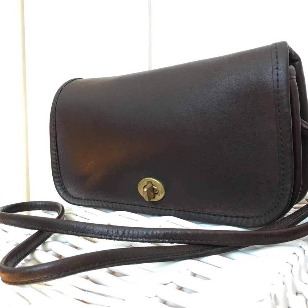 Vintage Coach NYC Dinky bag dark brown